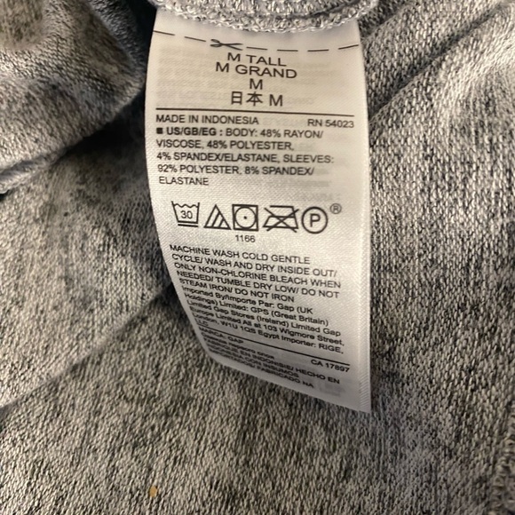 NWOT GAP SILVER GRAY BLOUSE WITH VELVET SLEEVES SIZE MEDIUM TALL - Picture 4 of 5